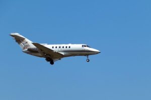Tragedi Jatuhnya Pesawat di Bandara London Southend Diduga Jenis Beech B200